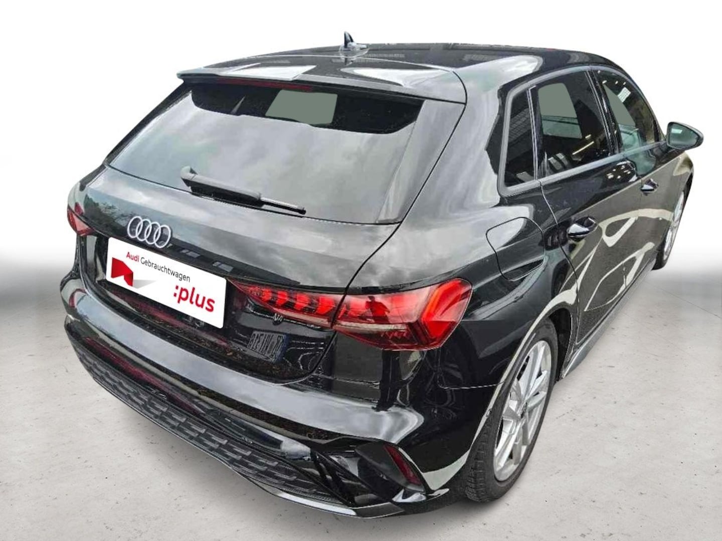 Bild über Audi A3 Sportback S line 35 TFSI S tronic - für weitere Informationen kontaktieren Sie den Audi Partner