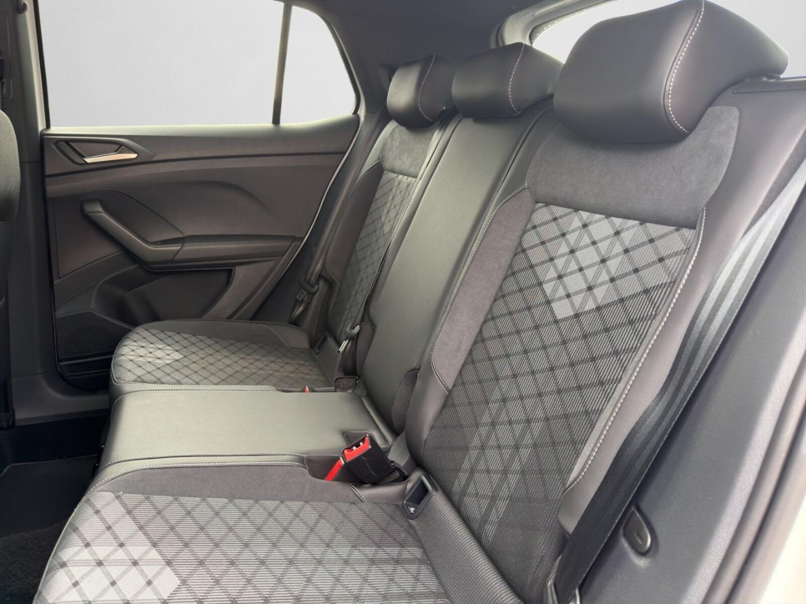 Volkswagen T-Cross – Bild 14