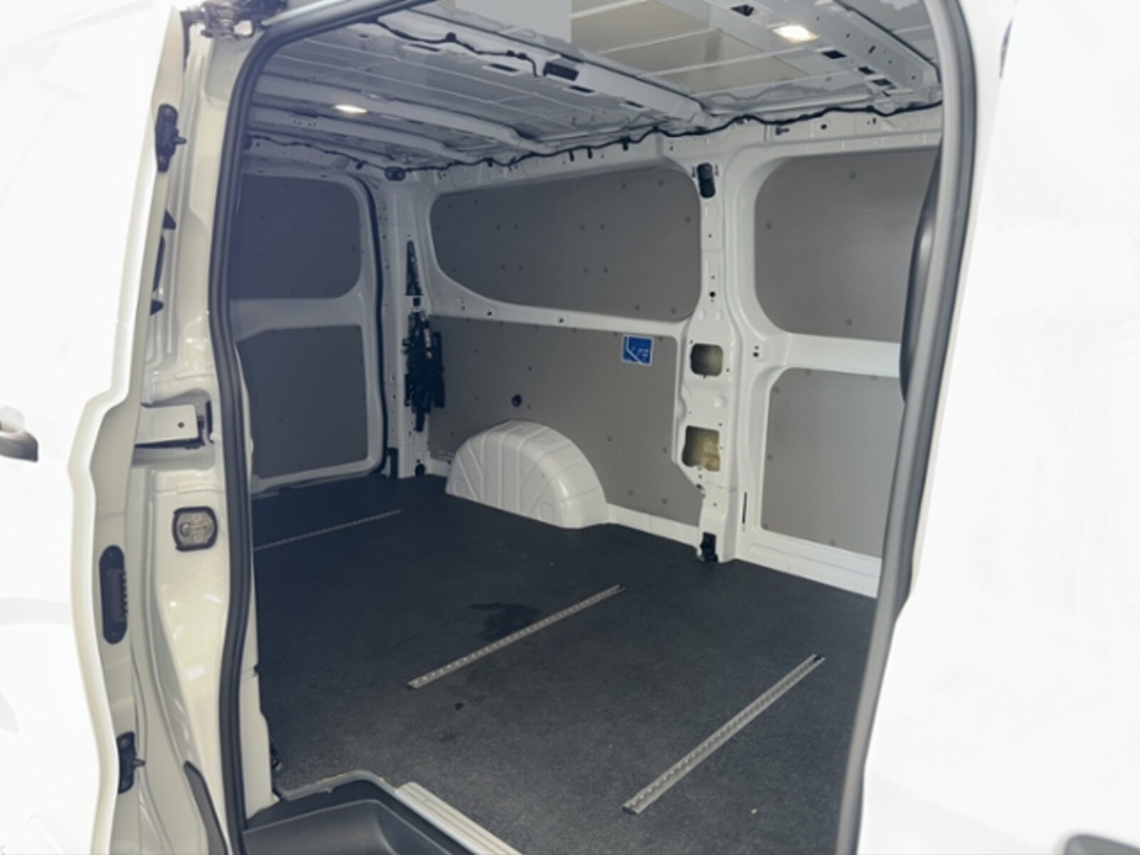 Volkswagen Transporter Kasten langer Radstand – Bild 13