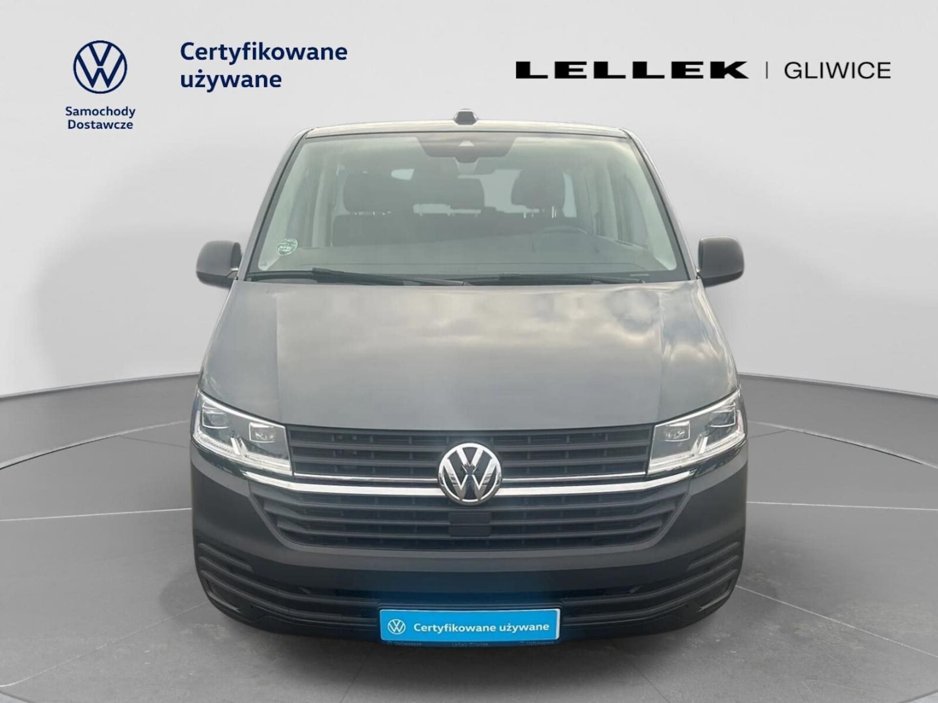 Volkswagen Caravelle 6.1 długi roztaw osi S