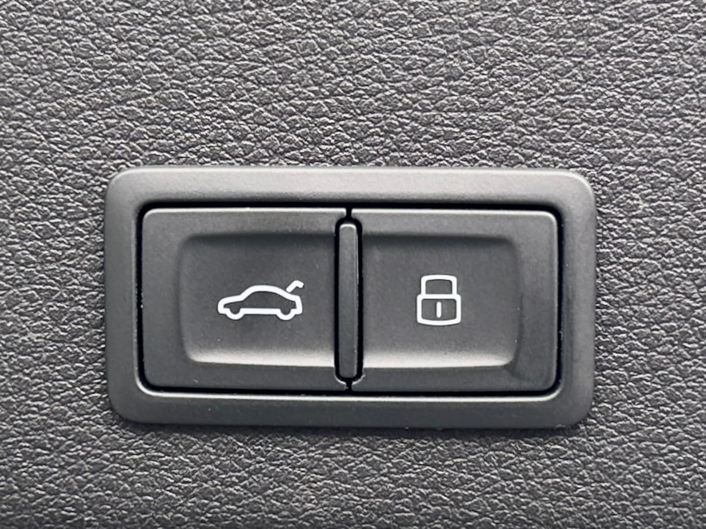 Bild über Audi S6 Avant TDI quattro tiptronic - für weitere Informationen kontaktieren Sie den Audi Partner