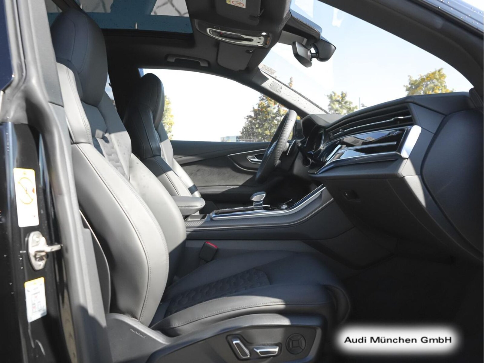 Audi RS Q8 – Bild 11