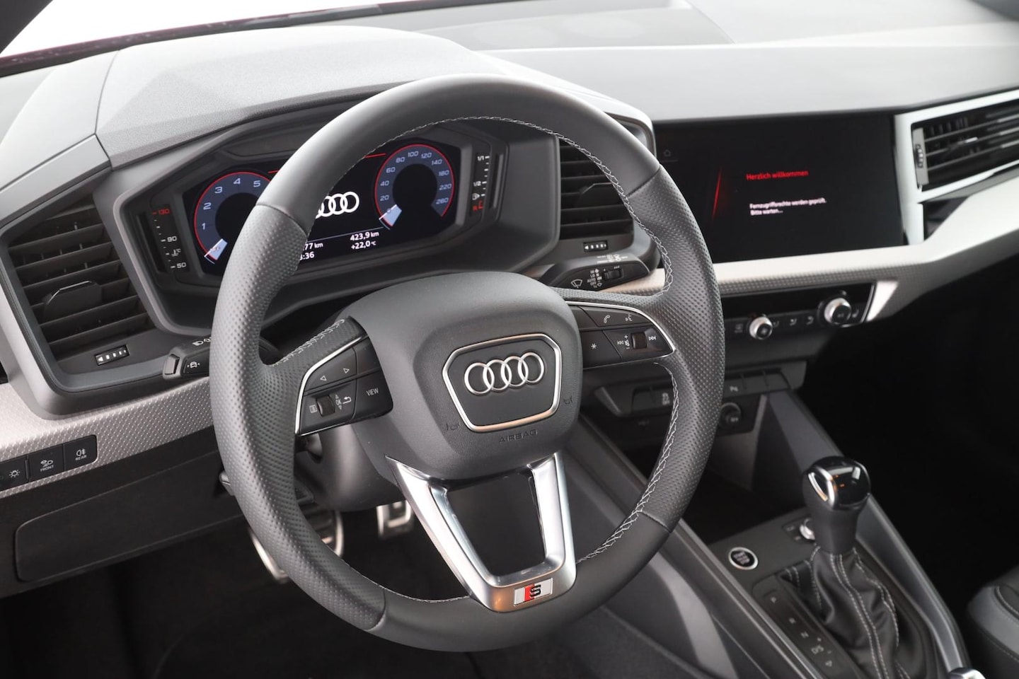 Bild über Audi A1 allstreet 35 TFSI S tronic - für weitere Informationen kontaktieren Sie den Audi Partner