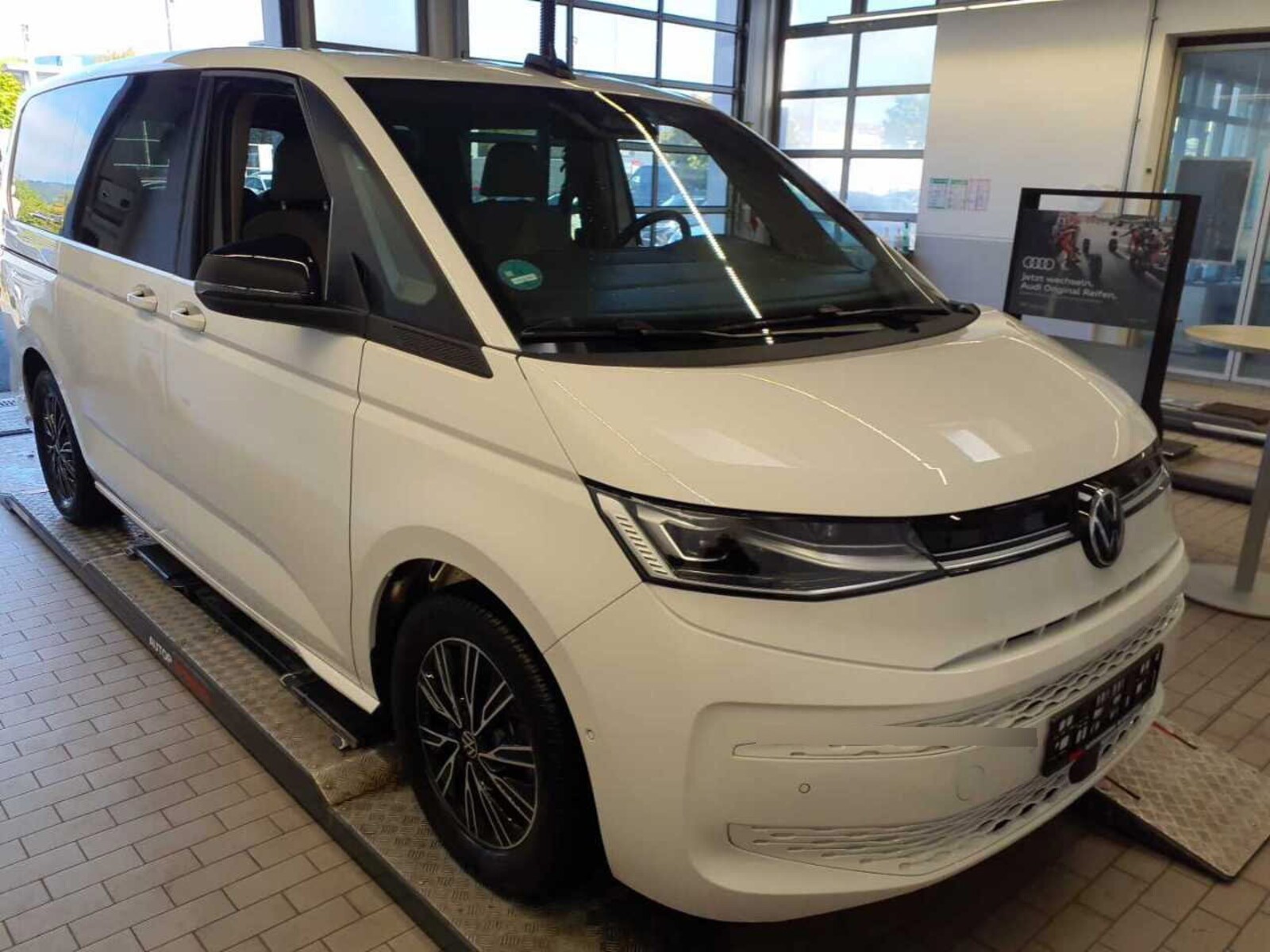 Volkswagen Multivan Langversion – Bild 9