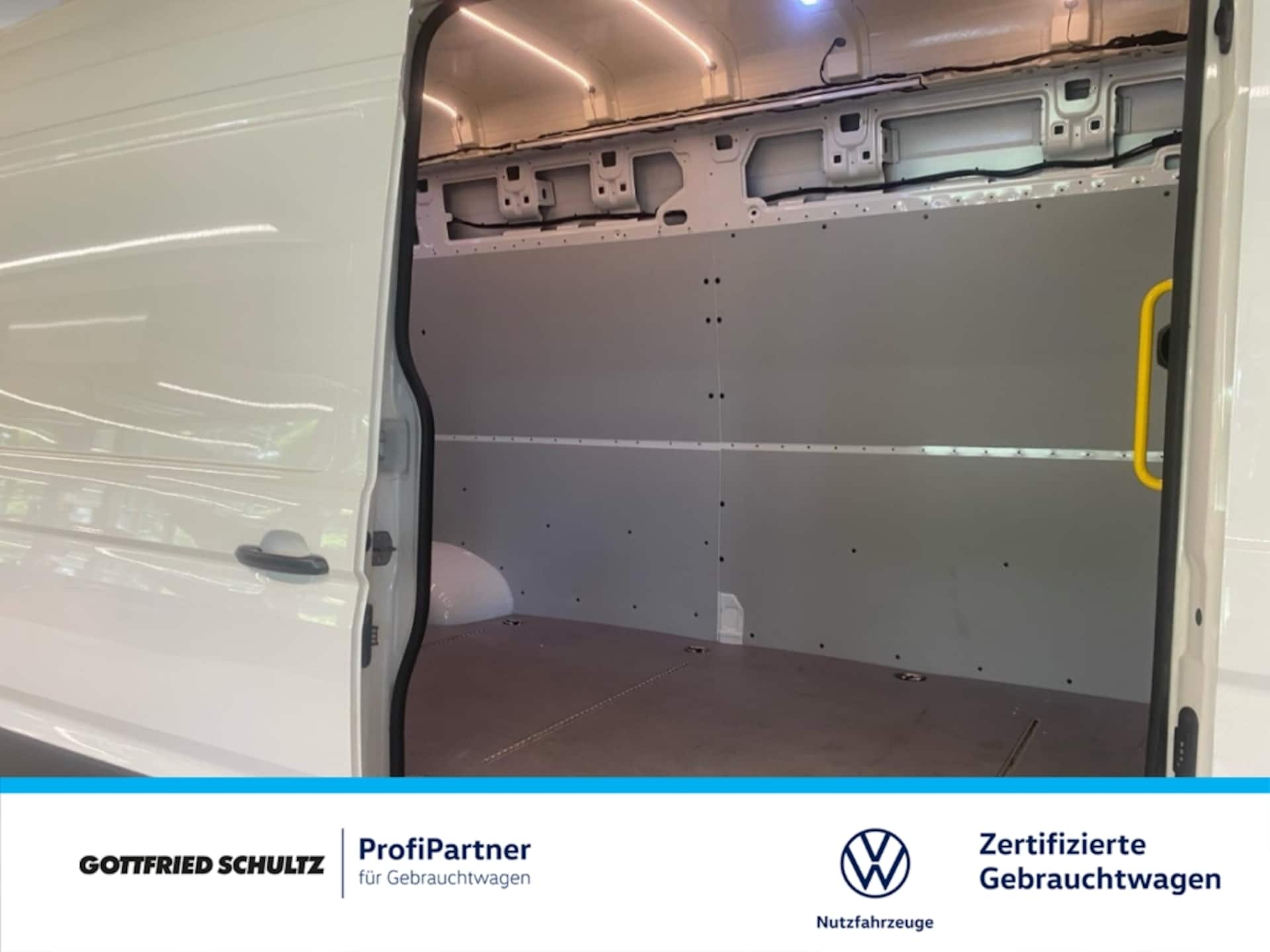 Volkswagen Crafter Kasten langer Radstand
