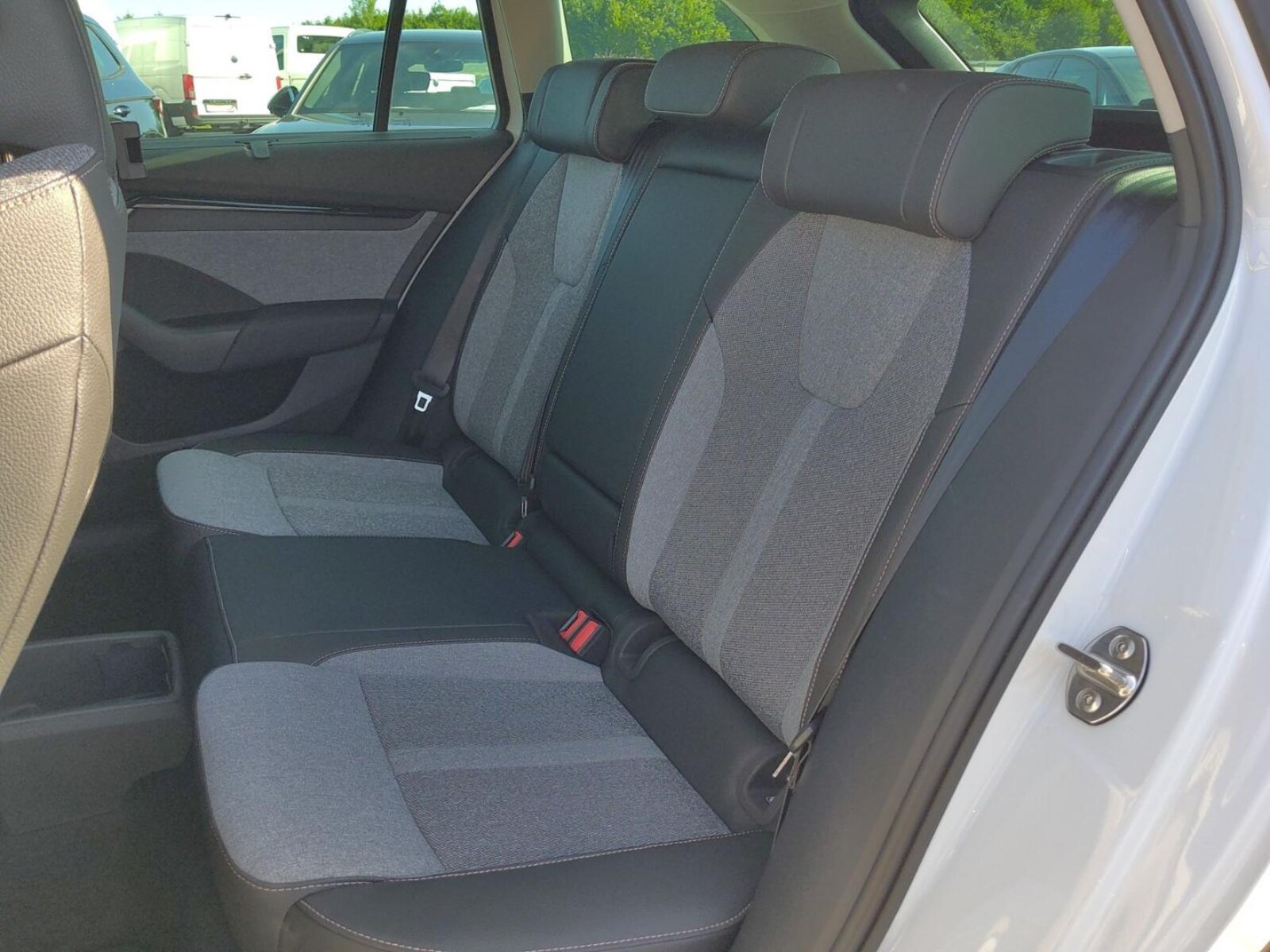 Škoda Octavia Combi – Bild 13
