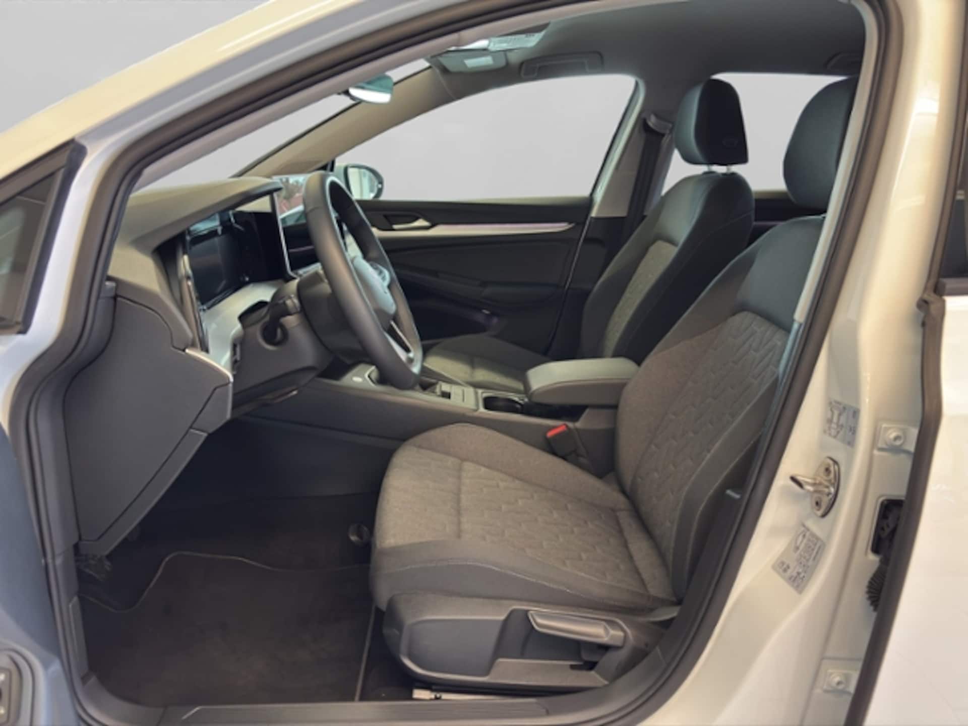 Volkswagen Golf Variant Life