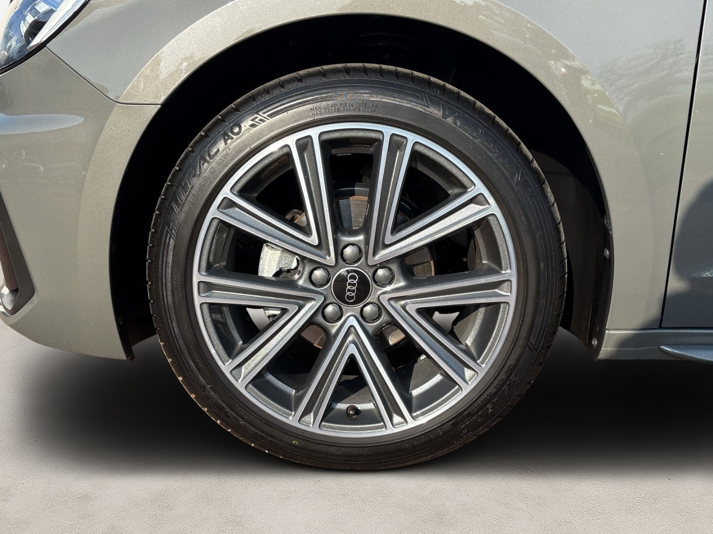 Bild über Audi A1 Sportback S line 25 TFSI S tronic - für weitere Informationen kontaktieren Sie den Audi Partner