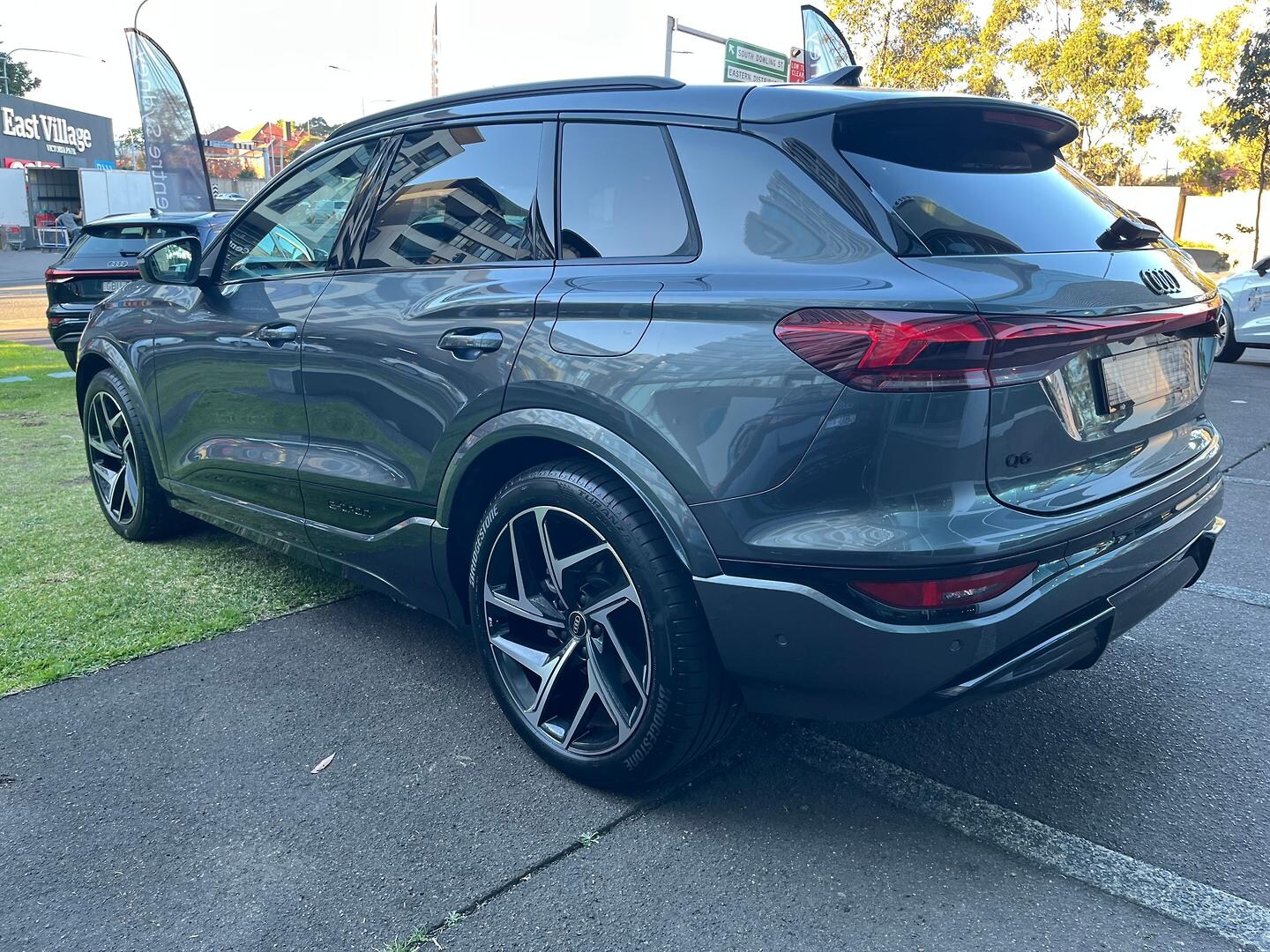 Image about Audi Q6 SUV e-tron e-tron performance