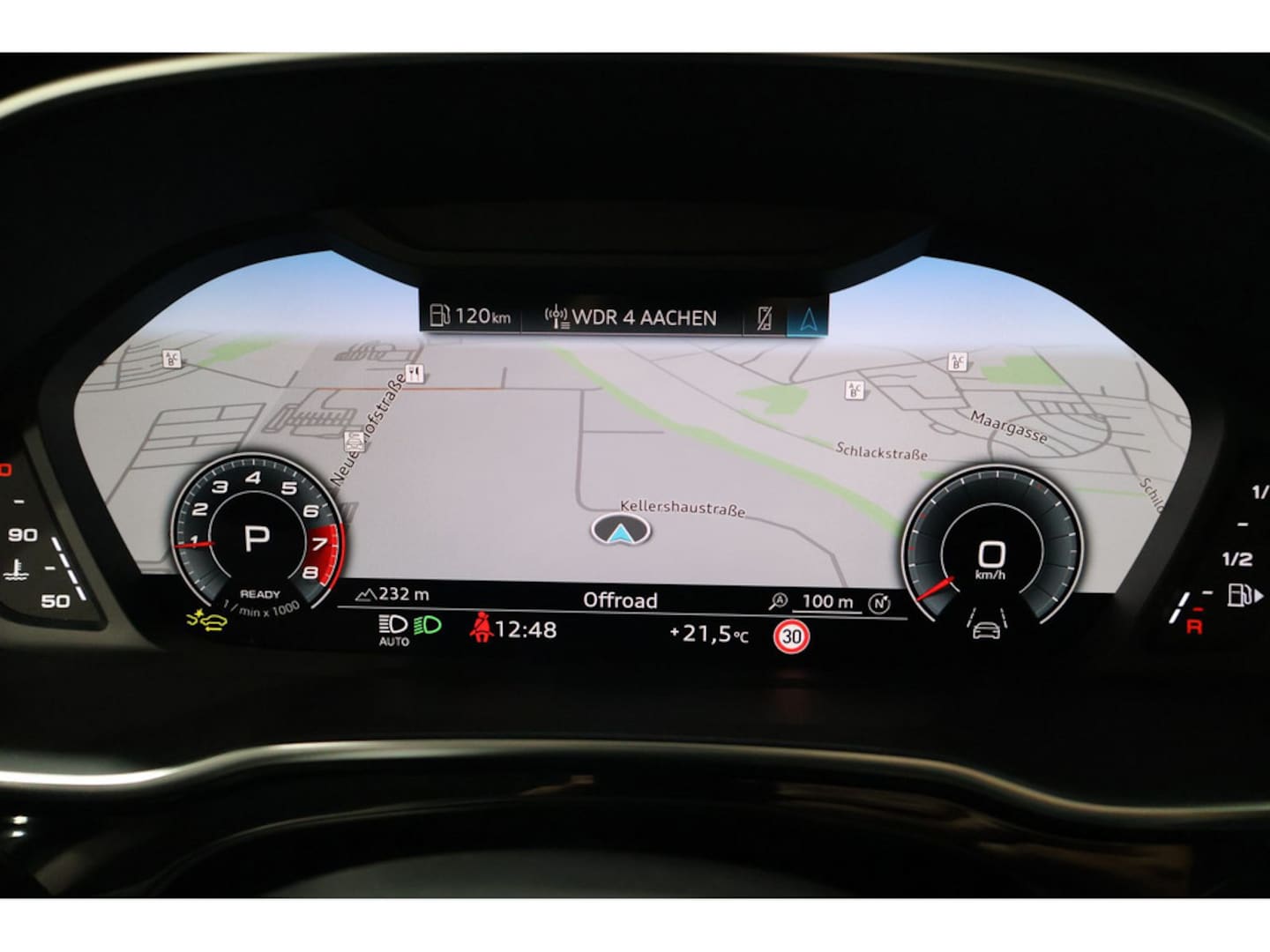 Bild über Audi Q3 TFSI 110 kW S tronic - für weitere Informationen kontaktieren Sie den Audi Partner