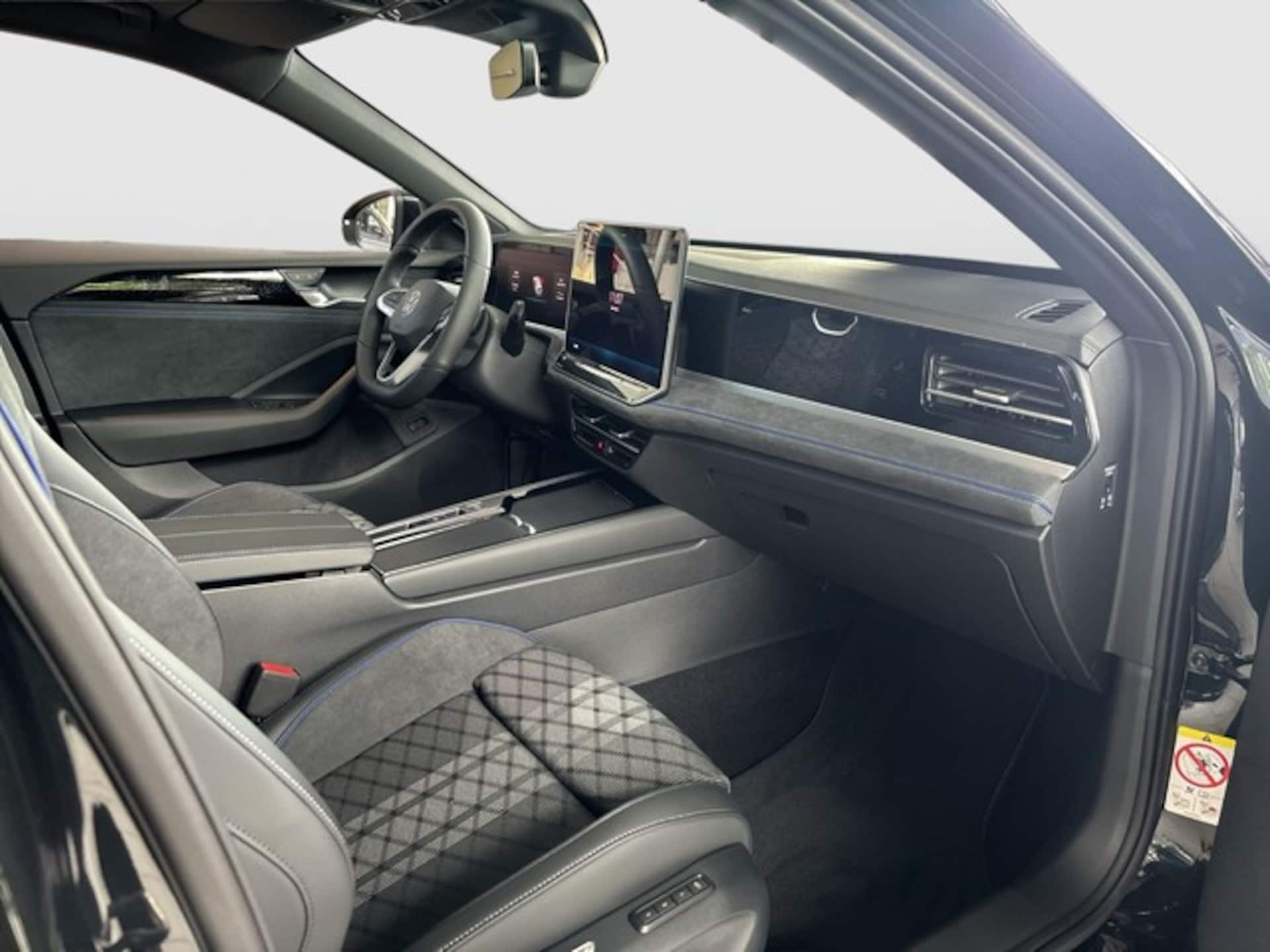 Volkswagen Passat R-Line