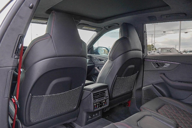 2026 Audi SQ8 Prestige - Photo 24