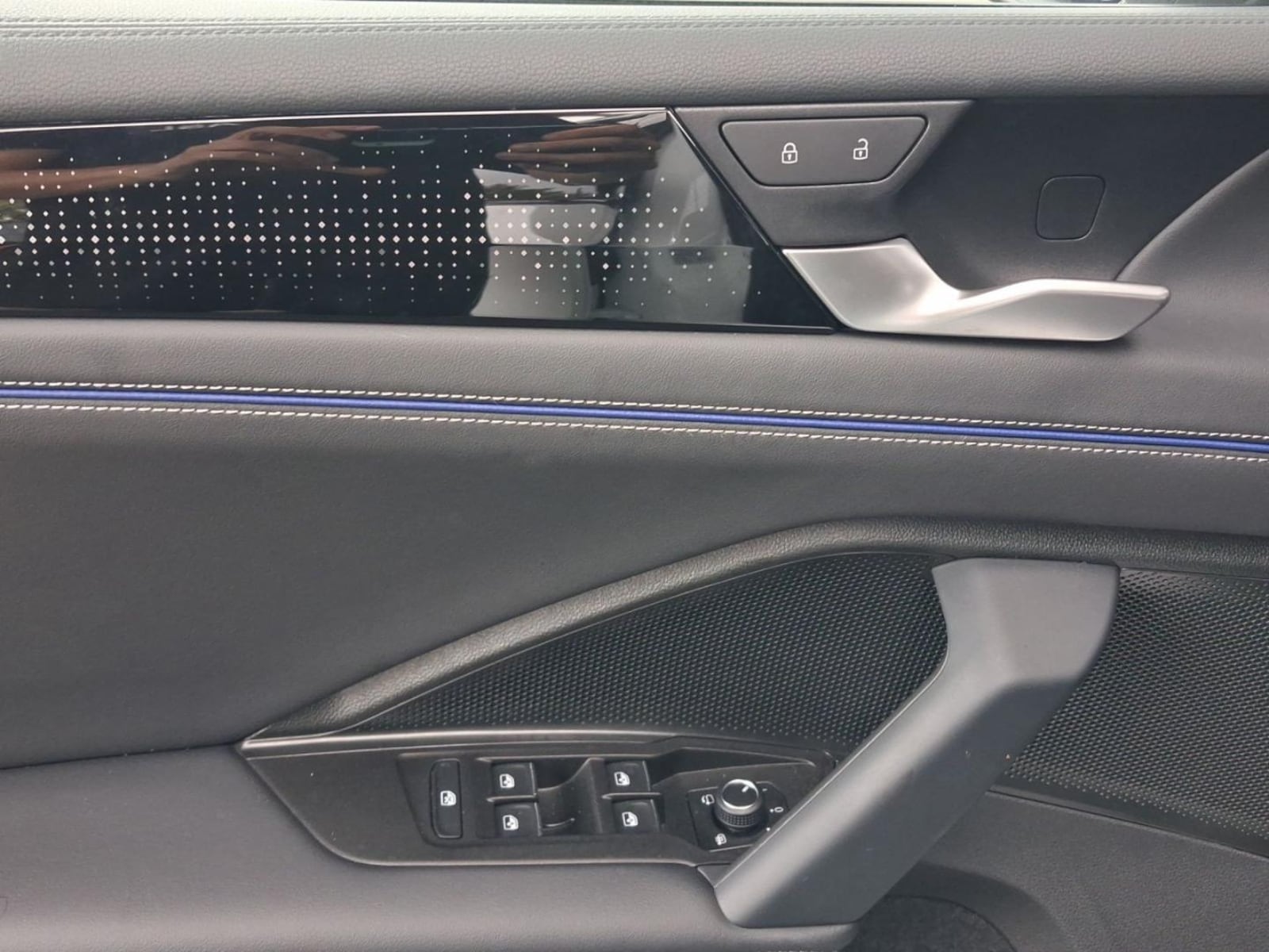 Volkswagen Tiguan – Bild 8