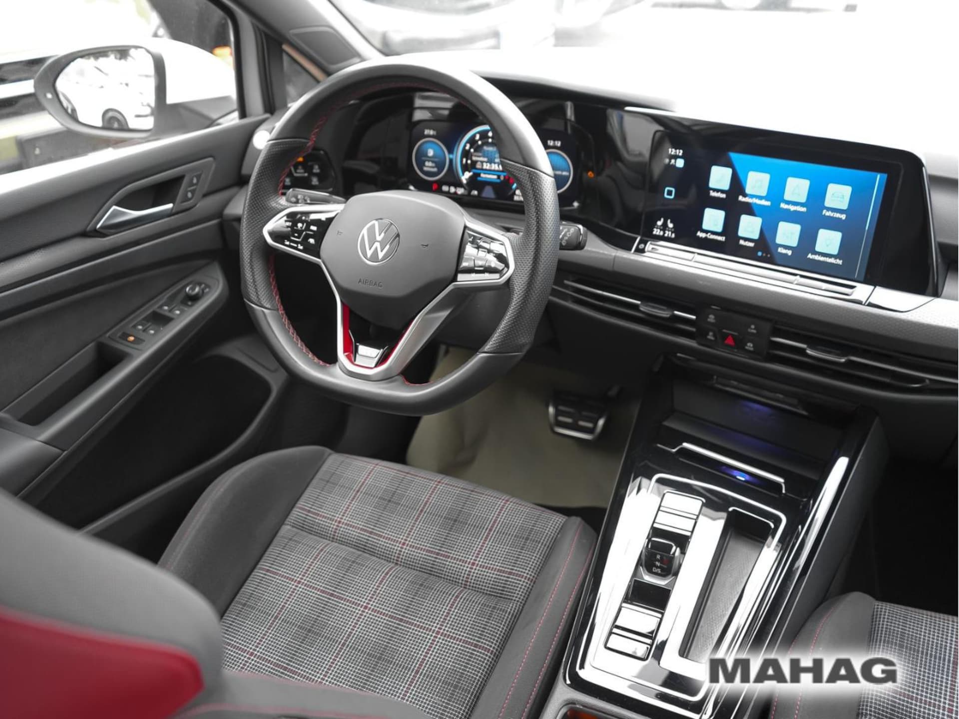 Volkswagen Golf GTI