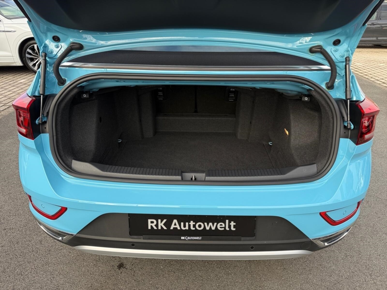 Volkswagen T-Roc Cabriolet – Bild 10