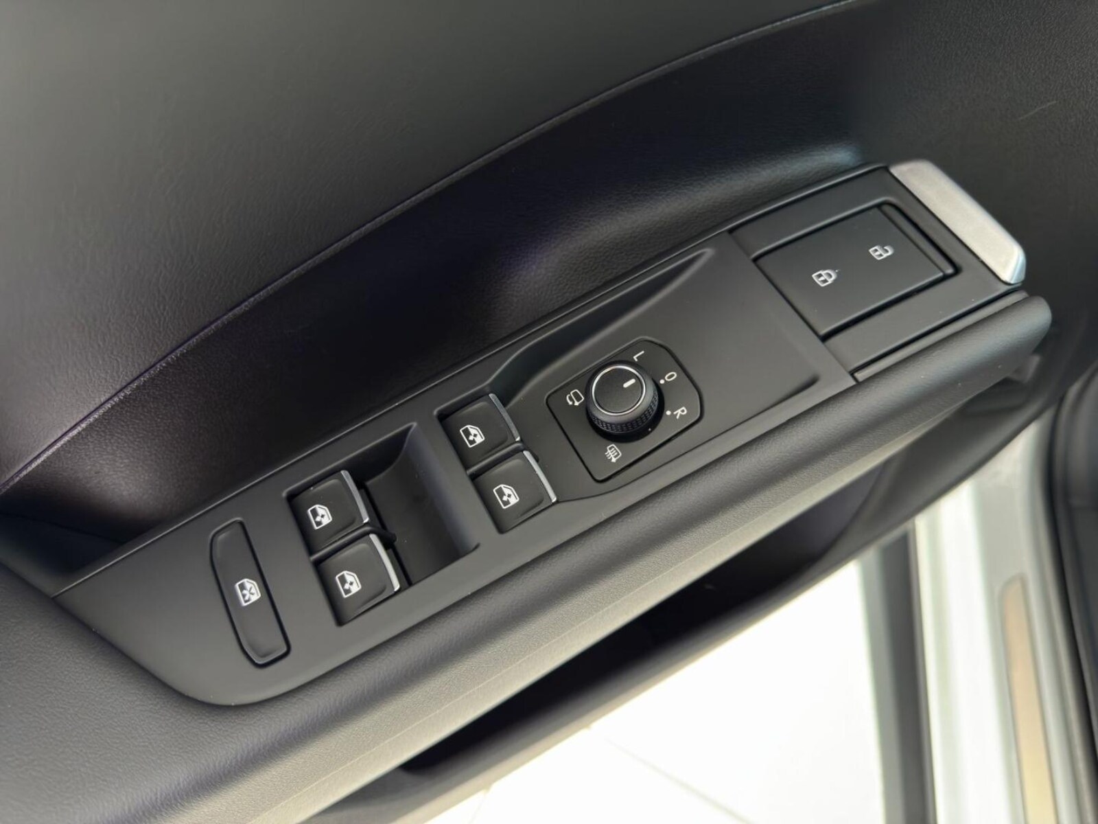 Volkswagen T-Roc – Bild 8