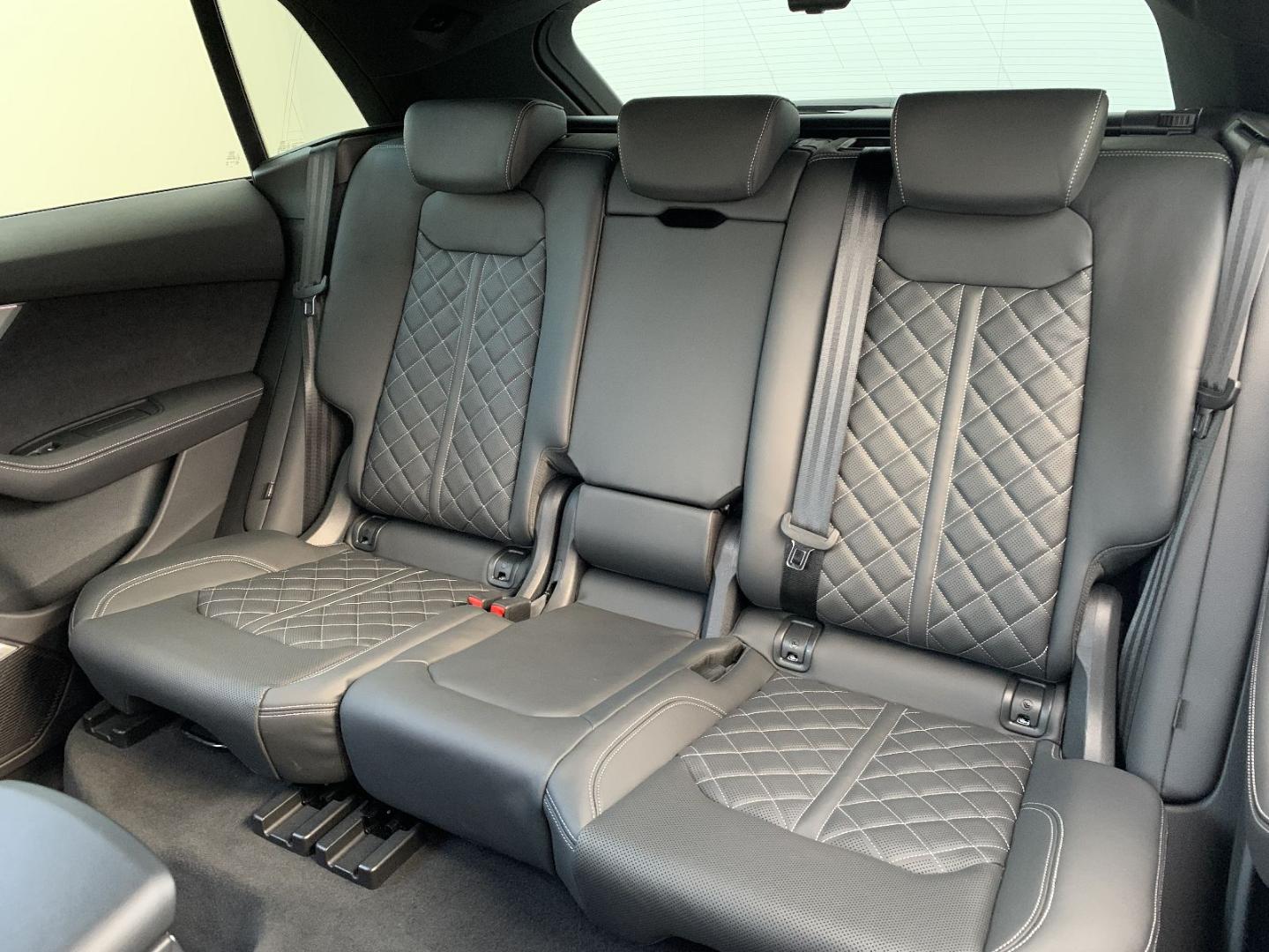 Image about Audi Q8 55 TFSI quattro S line 250(340) kW(PS) tiptronic