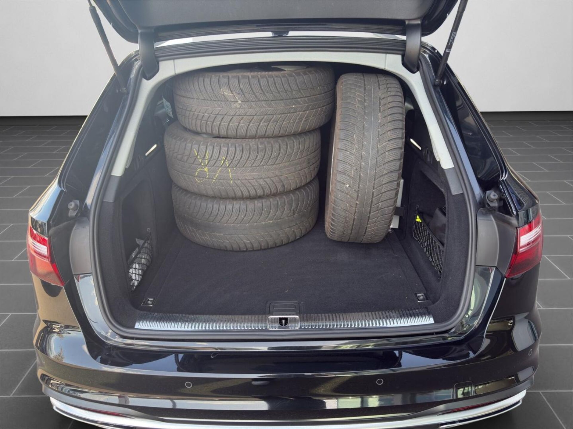 Audi A4 Avant Advanced