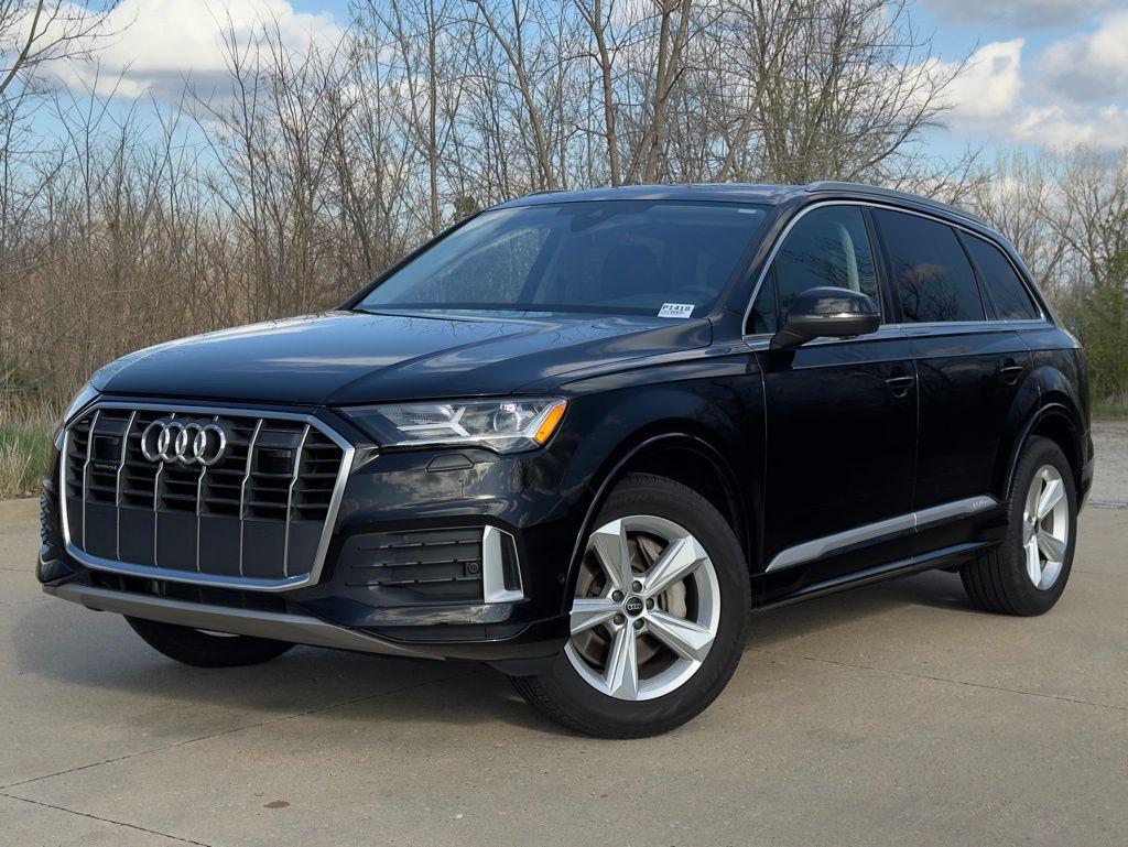 2023 Audi Q7 45 Premium quattro Tiptronic's photo