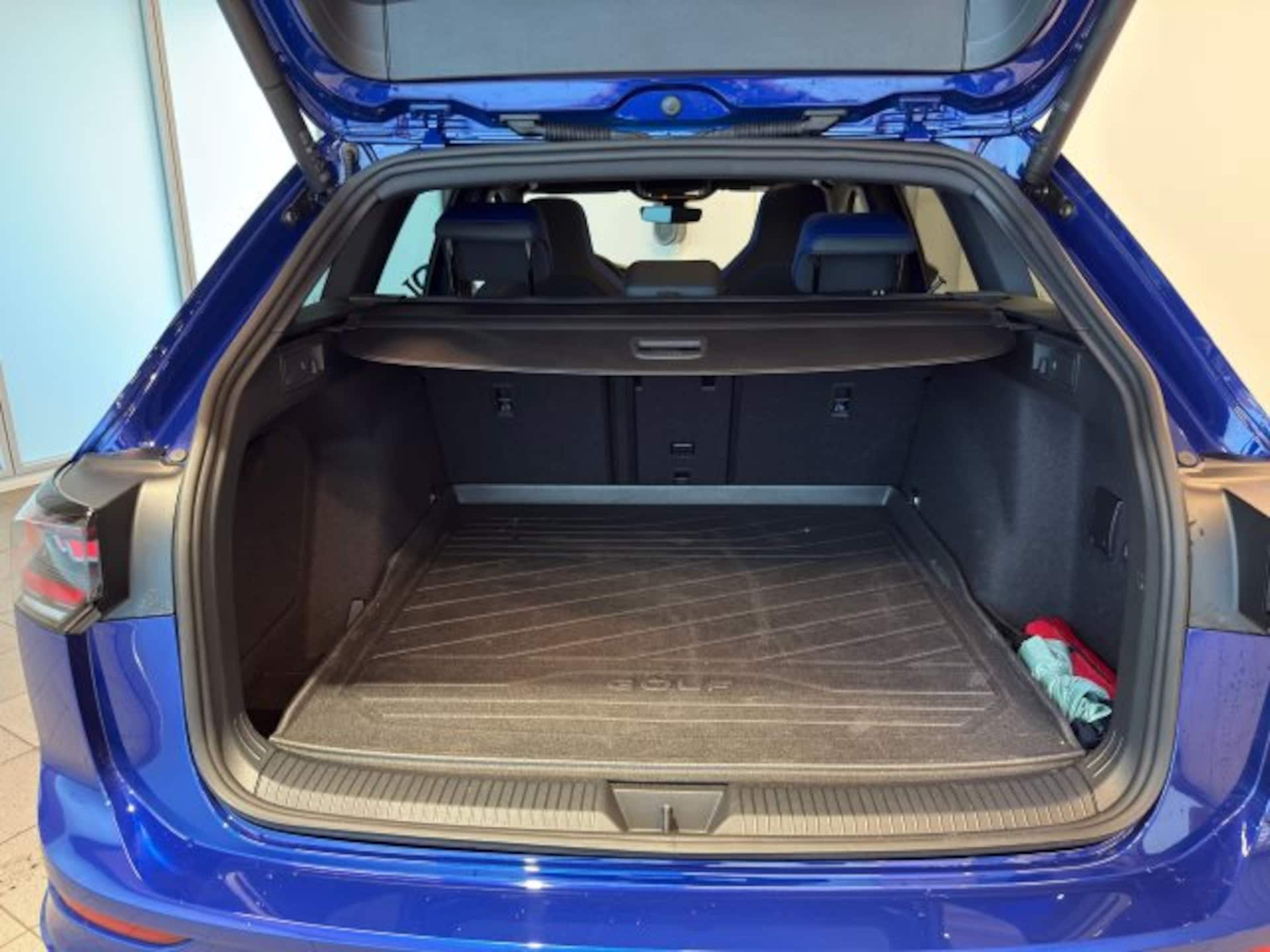 Volkswagen Golf Variant R