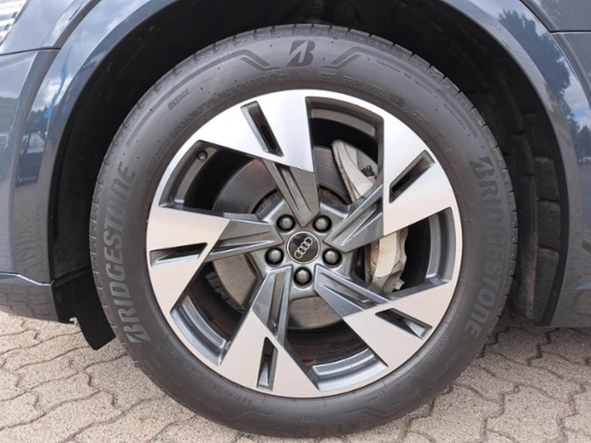 Audi Q8 Sportback e-tron Advanced