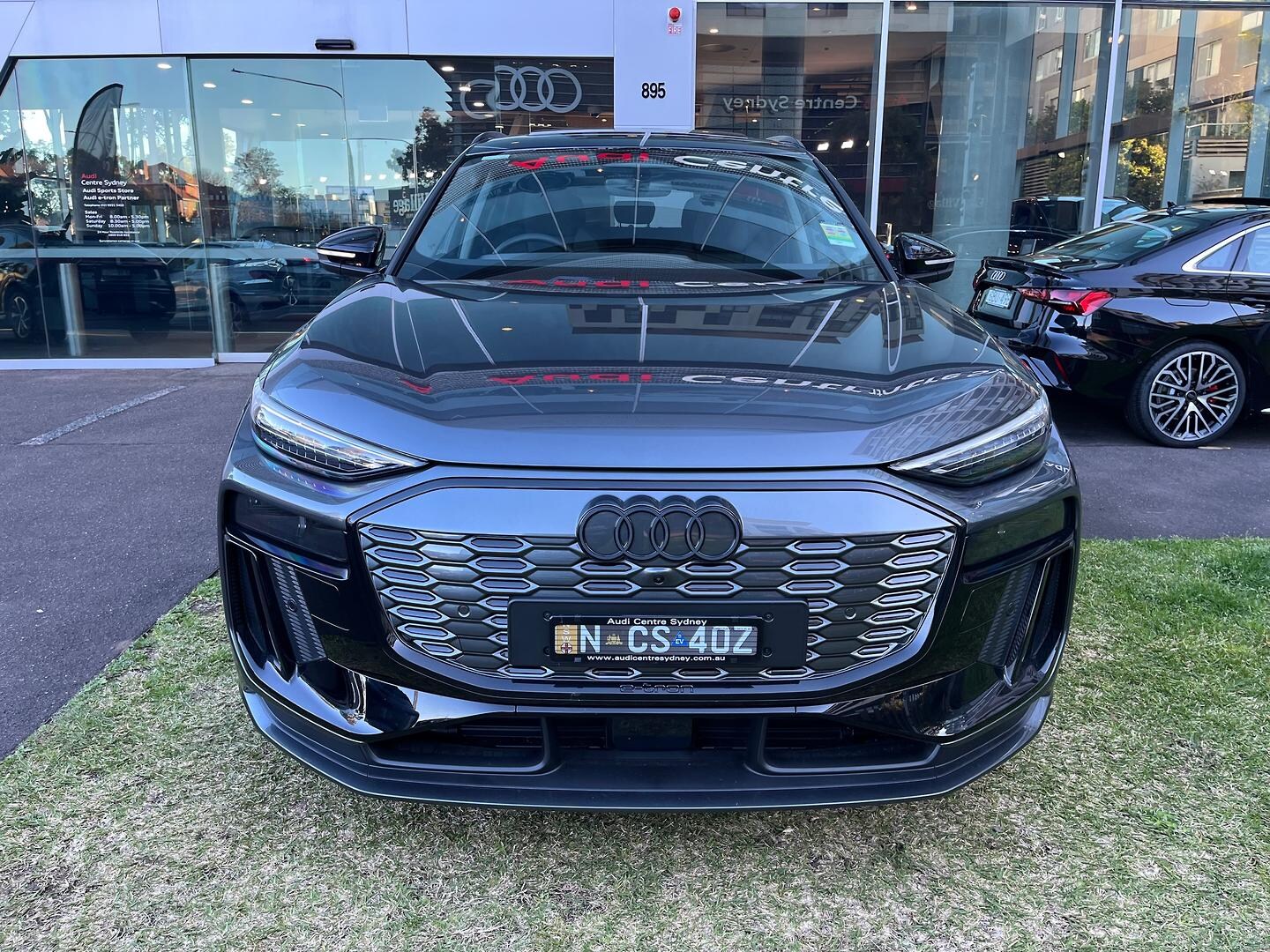 Image about Audi Q6 SUV e-tron e-tron performance