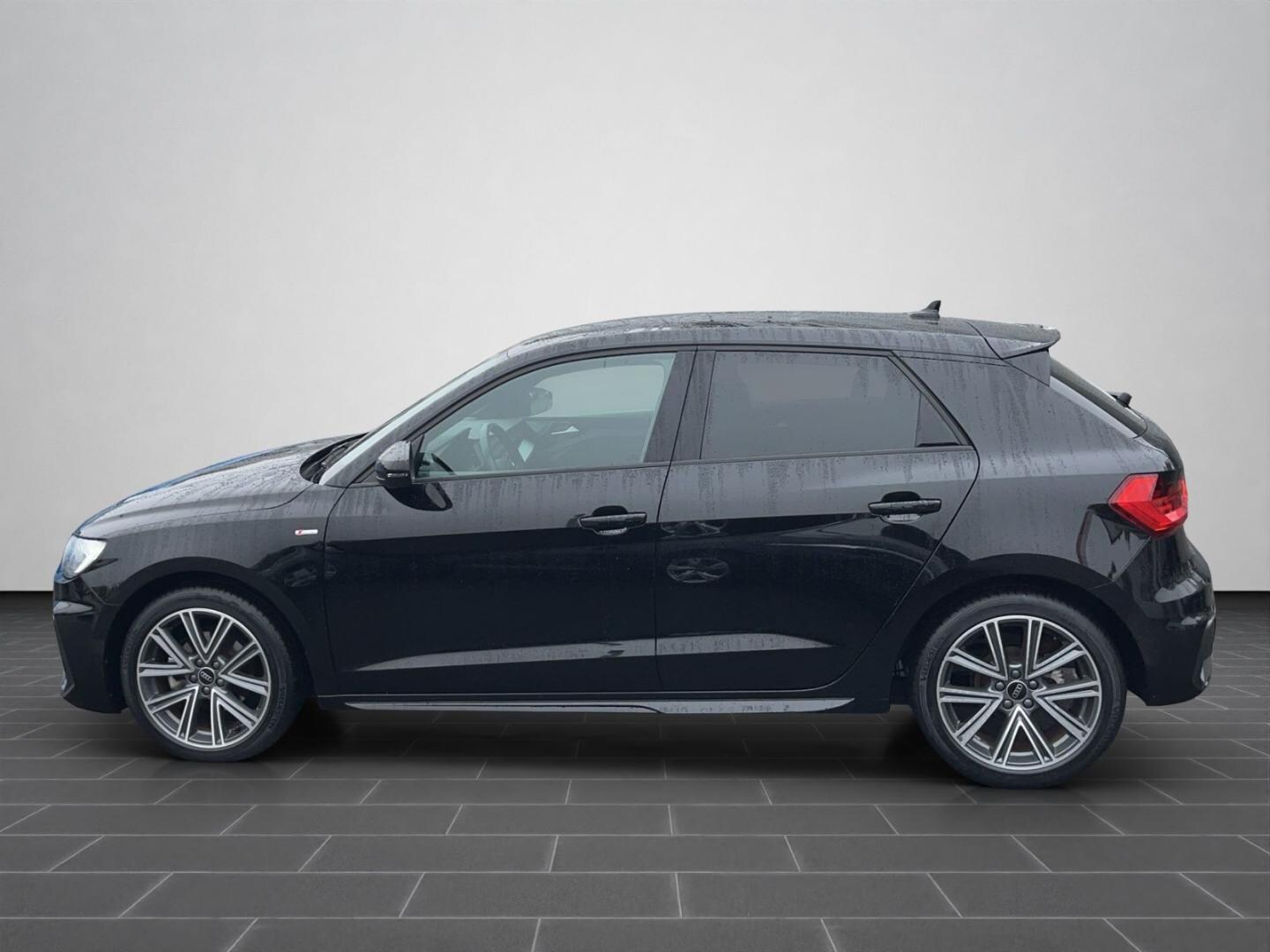 Bild über Audi A1 Sportback S line 30 TFSI S tronic - für weitere Informationen kontaktieren Sie den Audi Partner