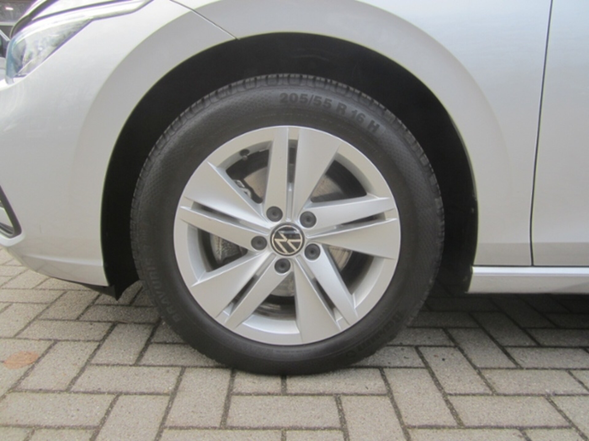 Volkswagen Golf Variant Life