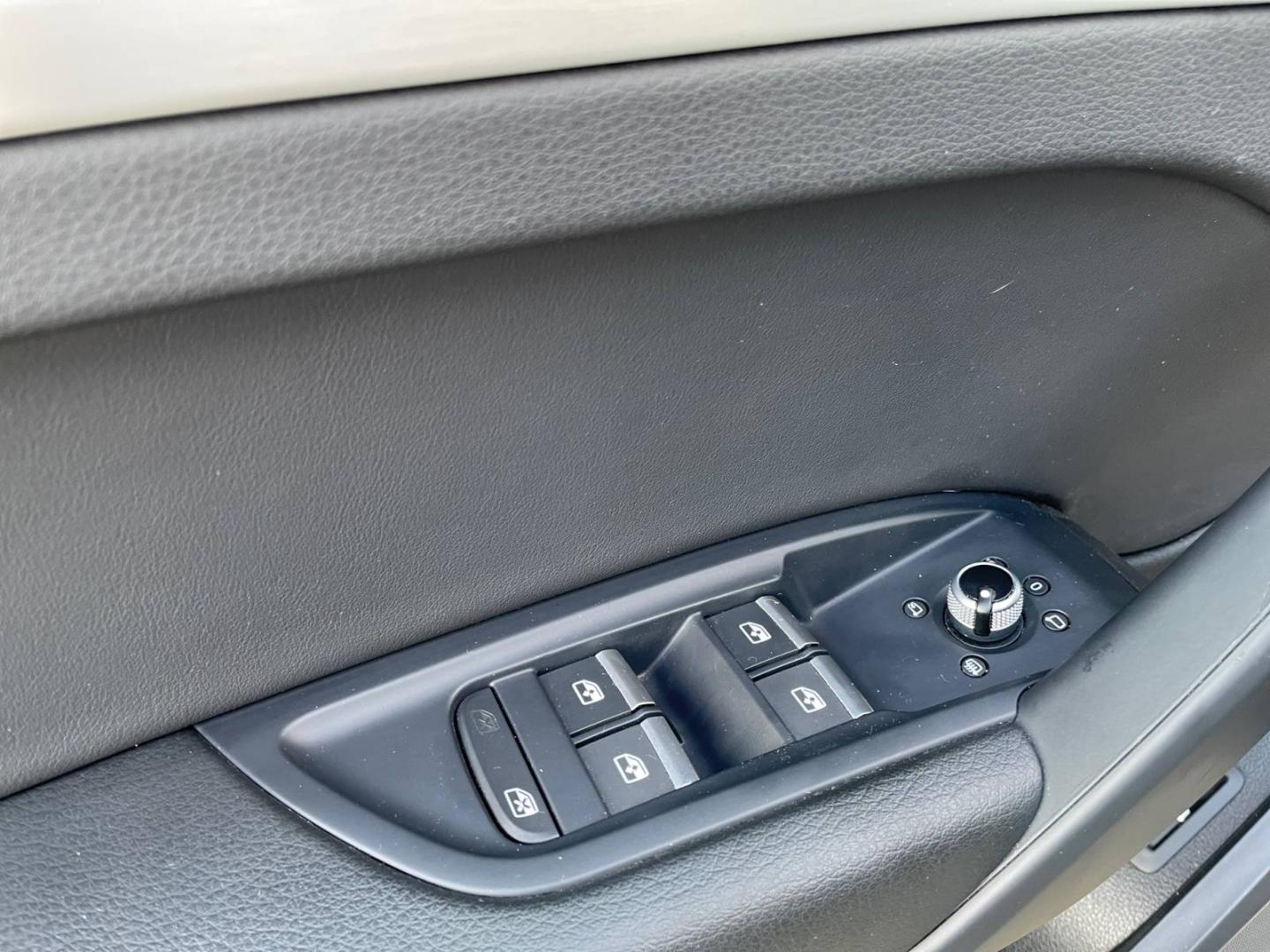 Image about Audi Q5 Sportback S line 35 TDI 120 kW (163 ch) S tronic