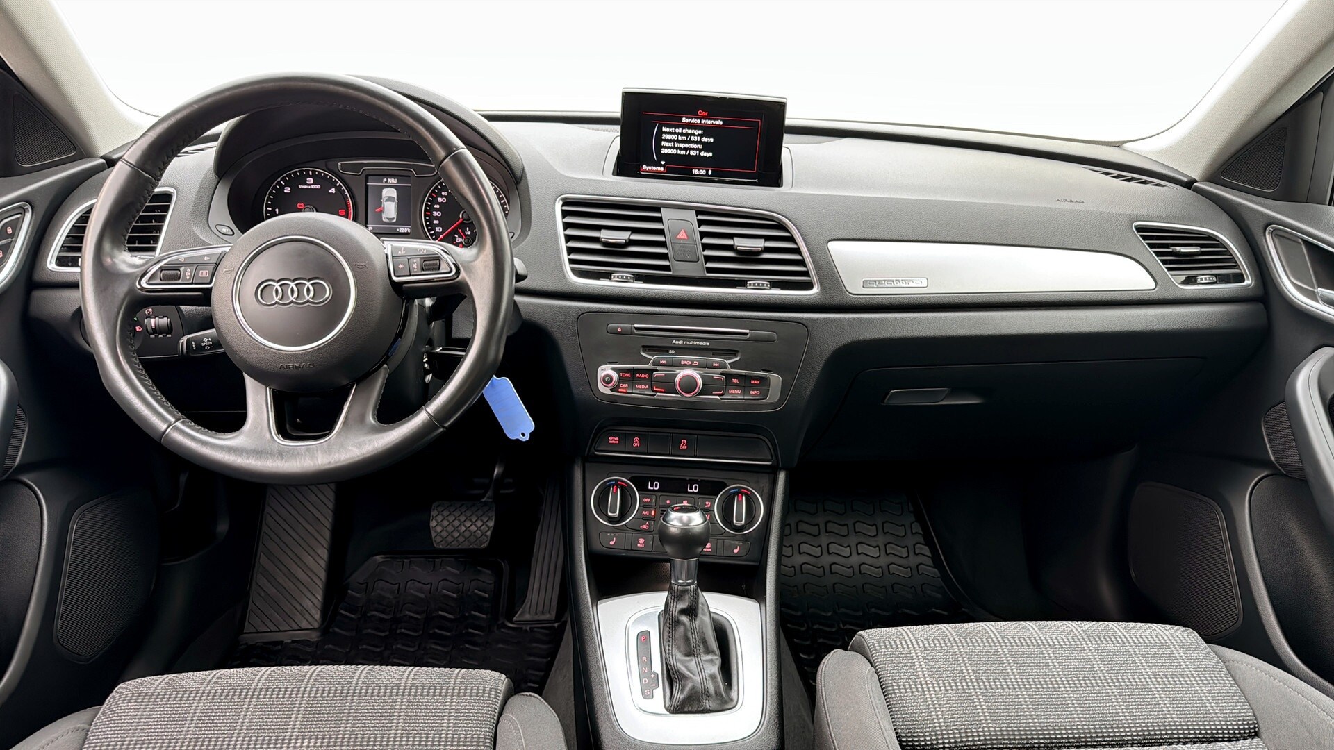 Bild som visar&nbsp;Audi Q3&nbsp;Q3 2.0 TDI quattro Proline Sport 150 hk S tronic - för mer information kontakta din Audi Partner