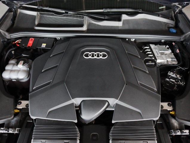2025 Audi Q8