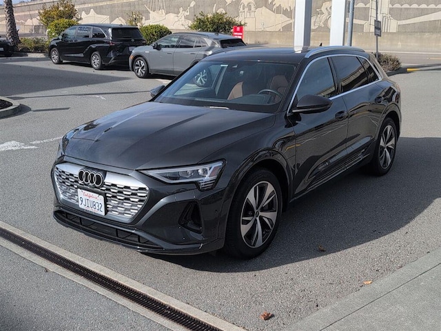 2024 Audi Q8 e-tron