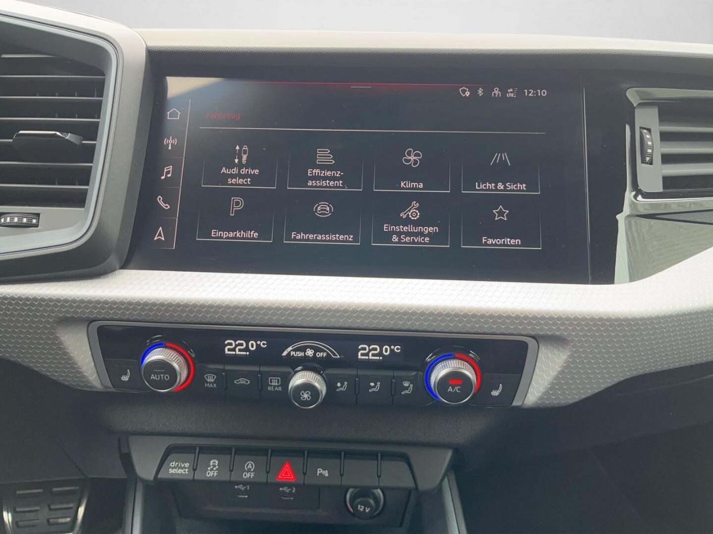 Bild über Audi A1 Sportback S line 30 TFSI S tronic - für weitere Informationen kontaktieren Sie den Audi Partner