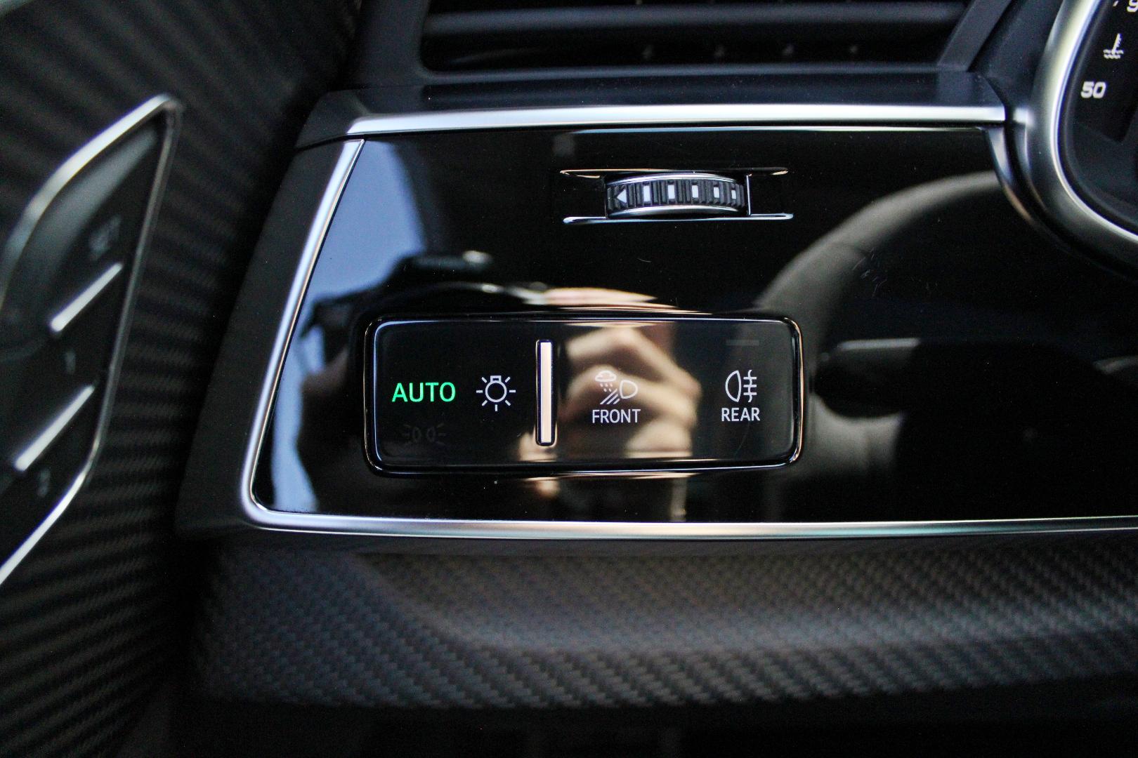 Image about Audi RS Q8 TFSI quattro tiptronic