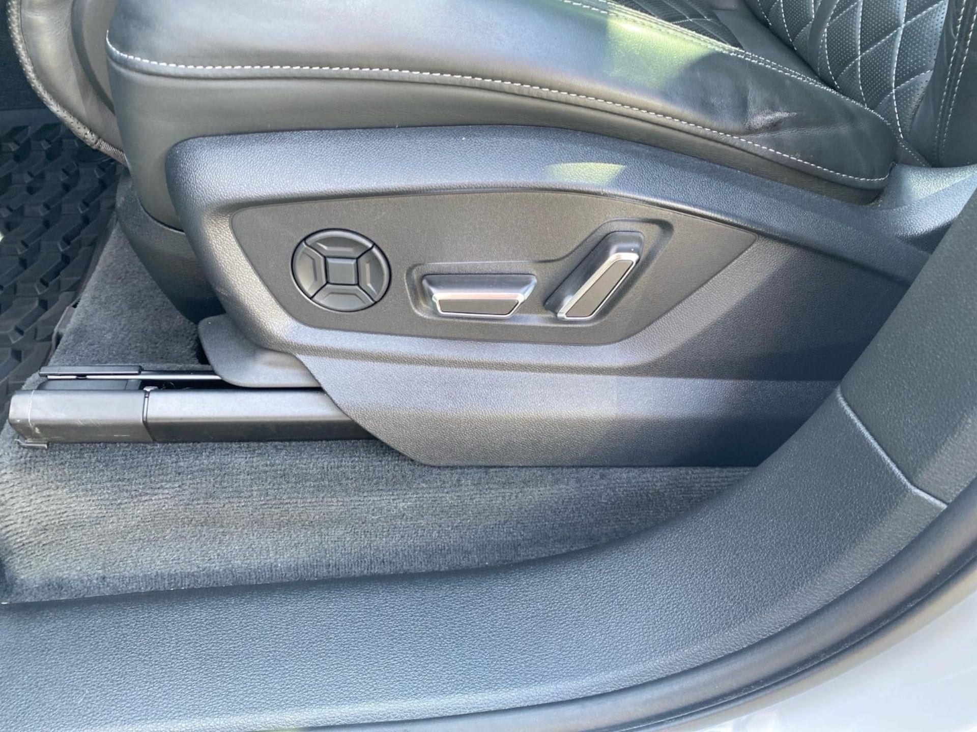 Audi Q7 SUV TFSI e S line