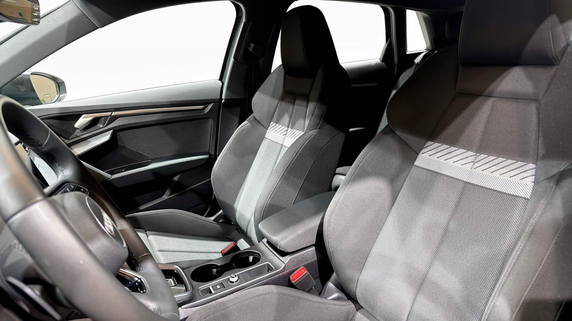 Bild som visar Audi A3 Sportback A3 Sportback 35 TFSI Proline advanced 150 hk S tronic - för mer information kontakta din Audi Partner