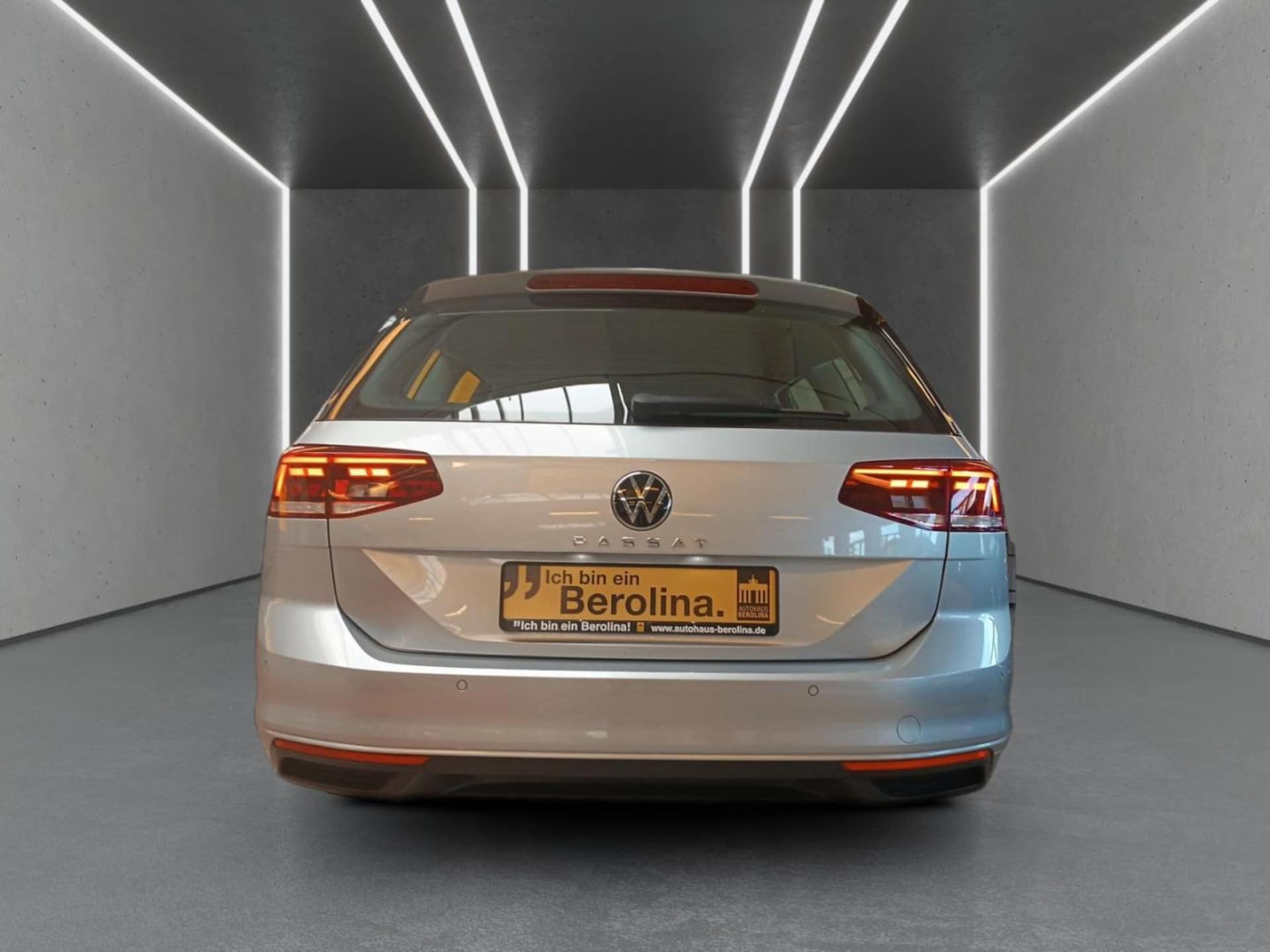 Volkswagen Passat Variant Basis-Modell