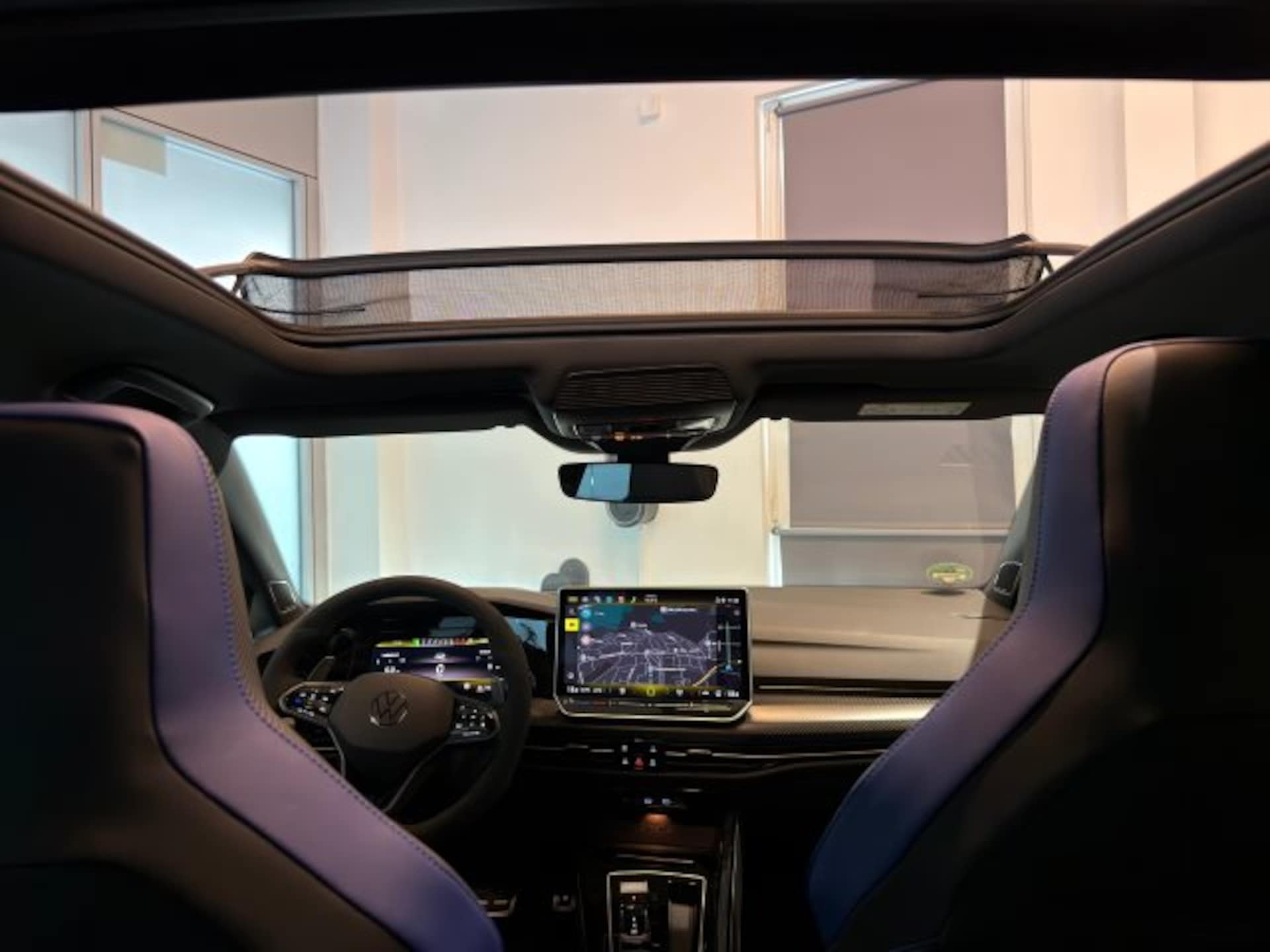 Volkswagen Golf Variant R