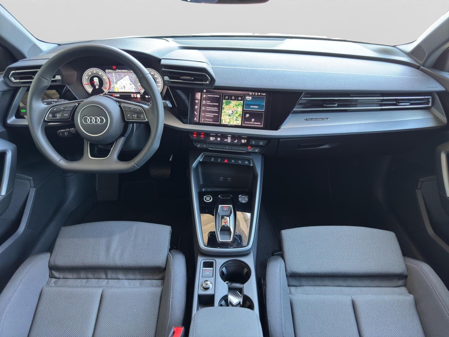 Bild über Audi A3 Sportback TFSI quattro S tronic - für weitere Informationen kontaktieren Sie den Audi Partner