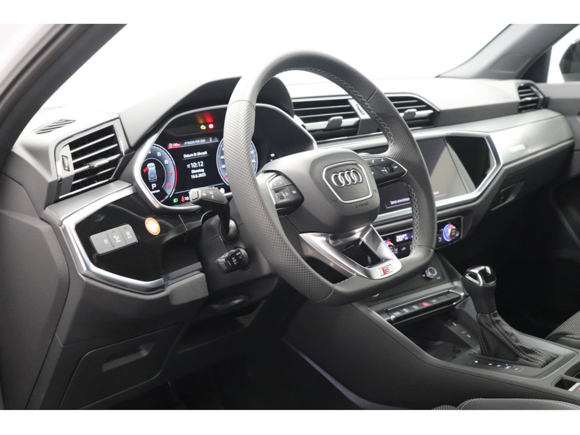 Audi Q3 SUV S line