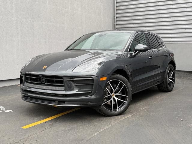 2025 Porsche Macan