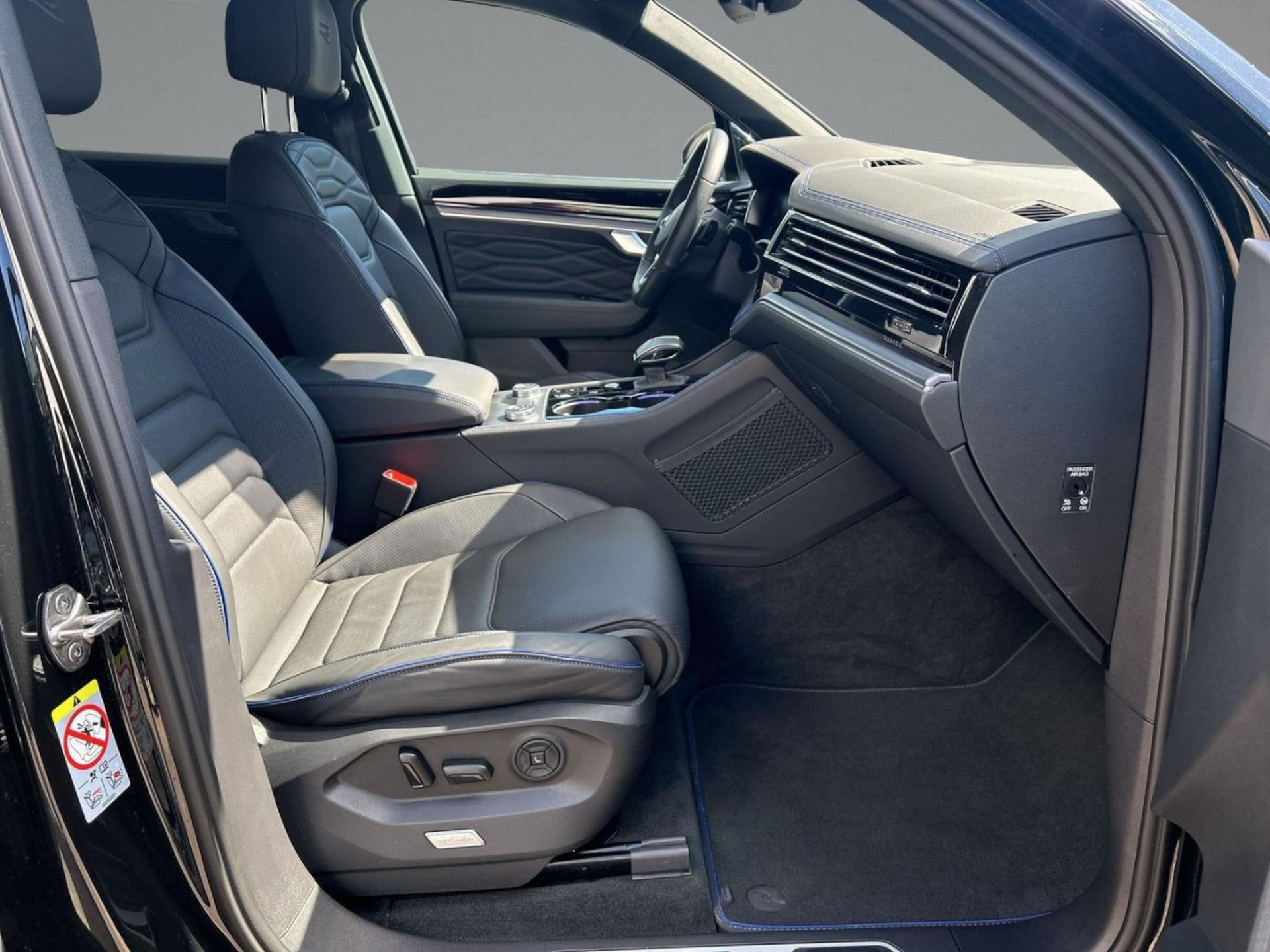 Volkswagen Touareg R