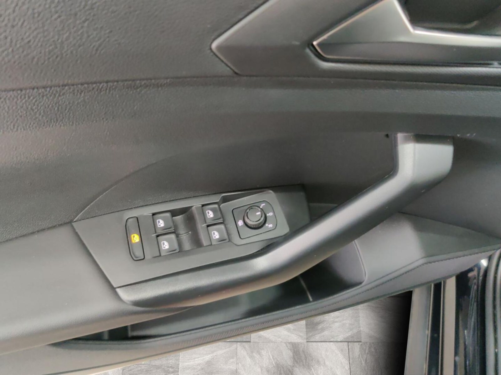 Volkswagen T-Cross – Bild 10