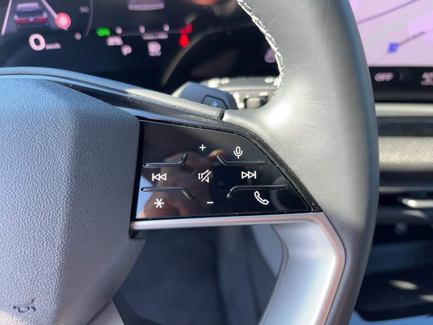 Bild über Audi A6 Avant TDI quattro 150 kW S tronic - für weitere Informationen kontaktieren Sie den Audi Partner