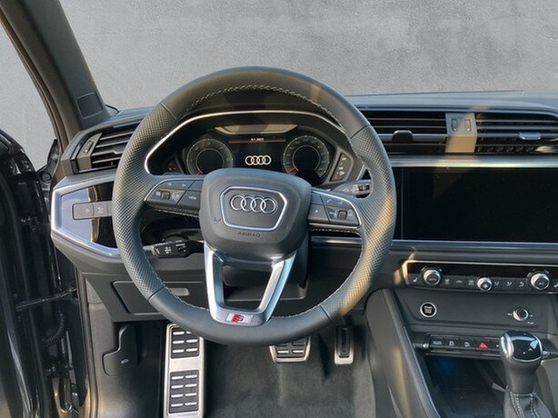 Image about Audi Q3 S line 40 TDI quattro S tronic
