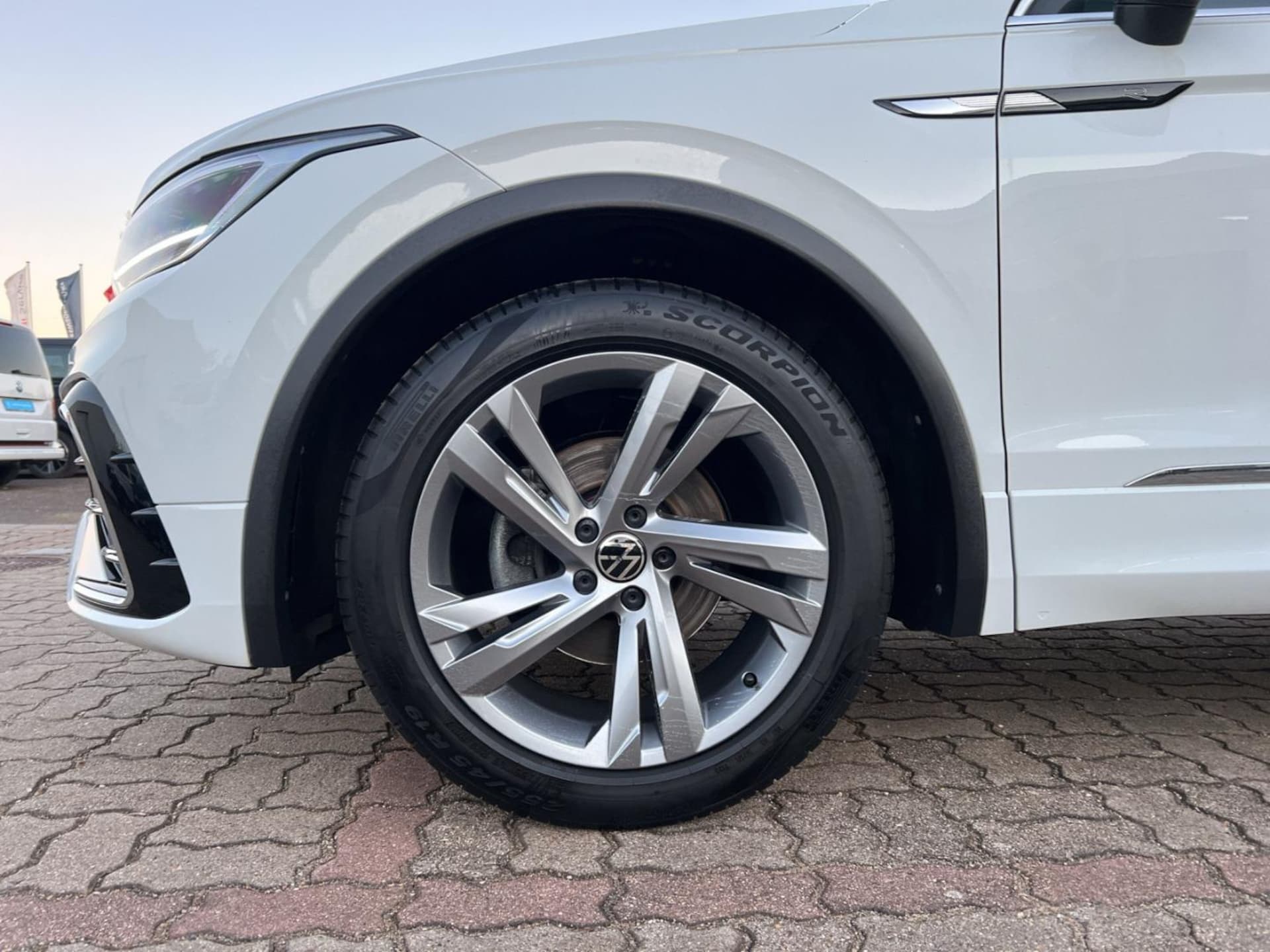 Volkswagen Tiguan R-Line