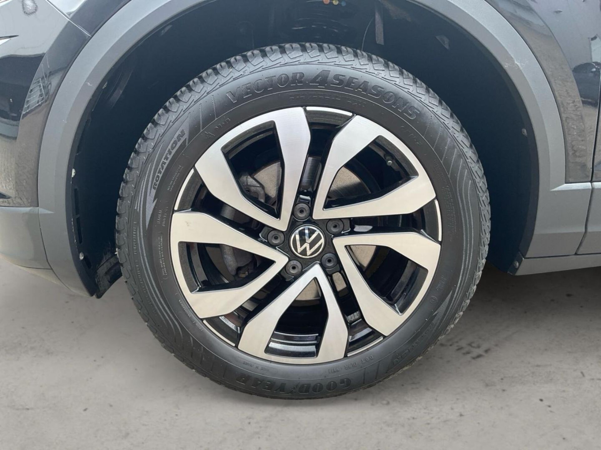 Volkswagen T-Roc Active