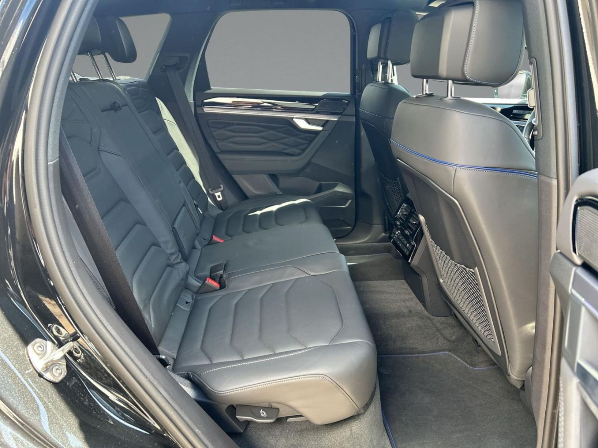 Volkswagen Touareg R