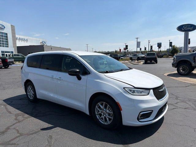 2025 Chrysler Pacifica