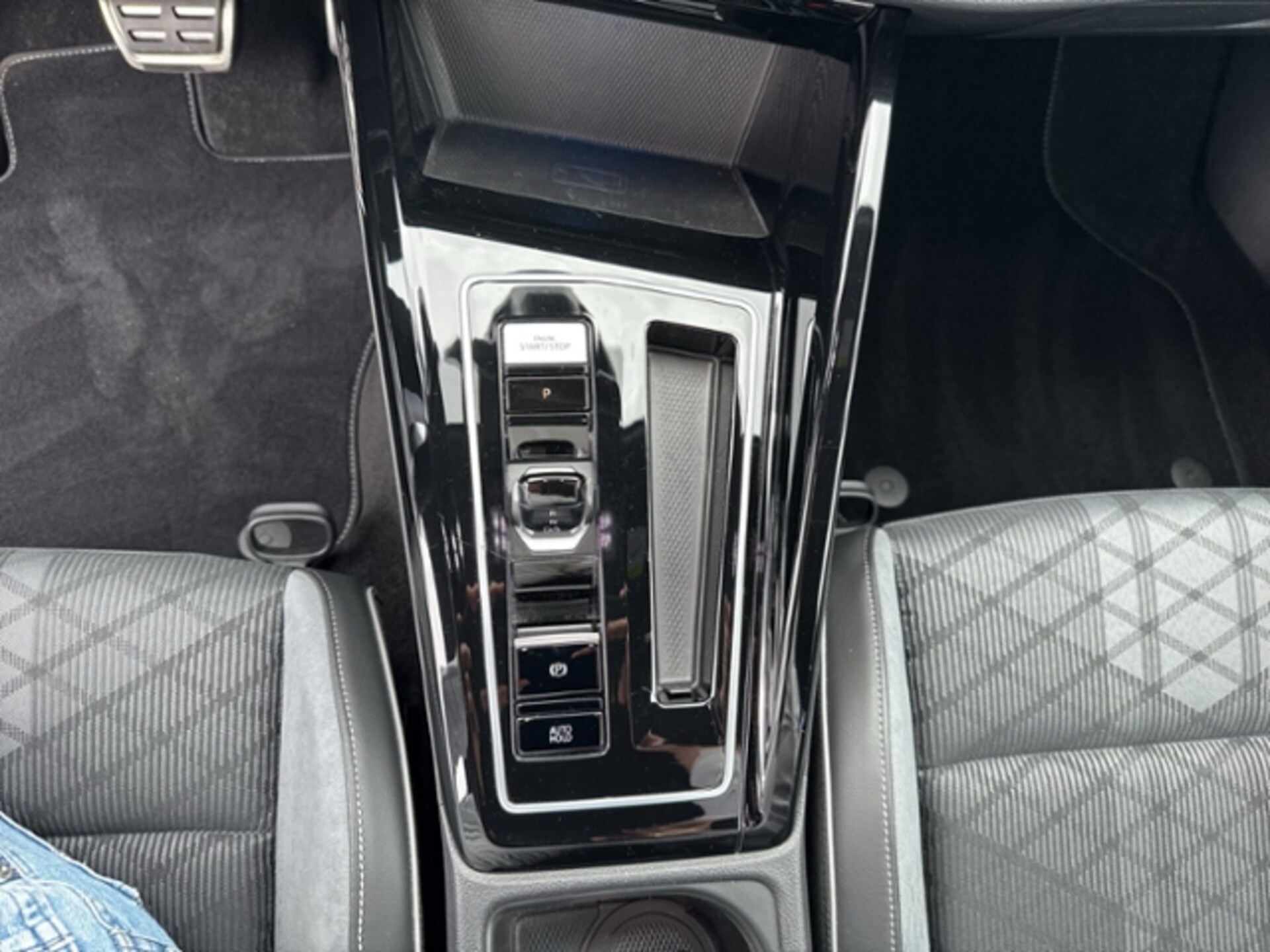 Volkswagen Golf Variant R-Line